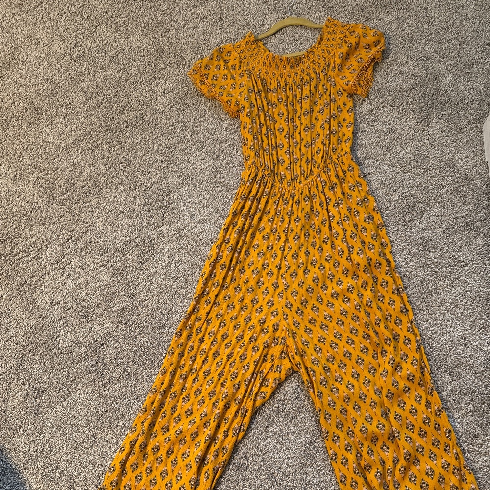 Gold jumper